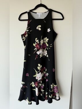 Women’s Black Floral Ruffle-Hem Dress